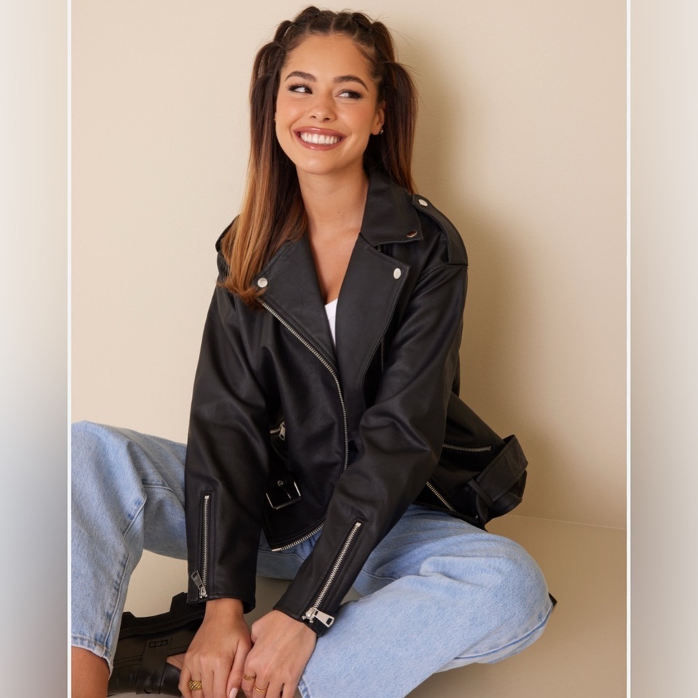Misguided Women's Black Faux Leather Jacket. Size-2